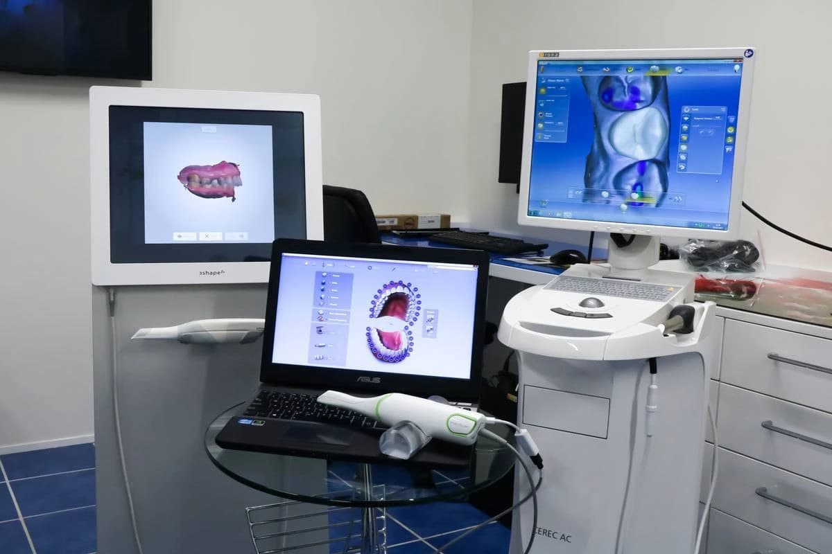 Digital dentistry workstation with 3Shape and CEREC scanning equipment